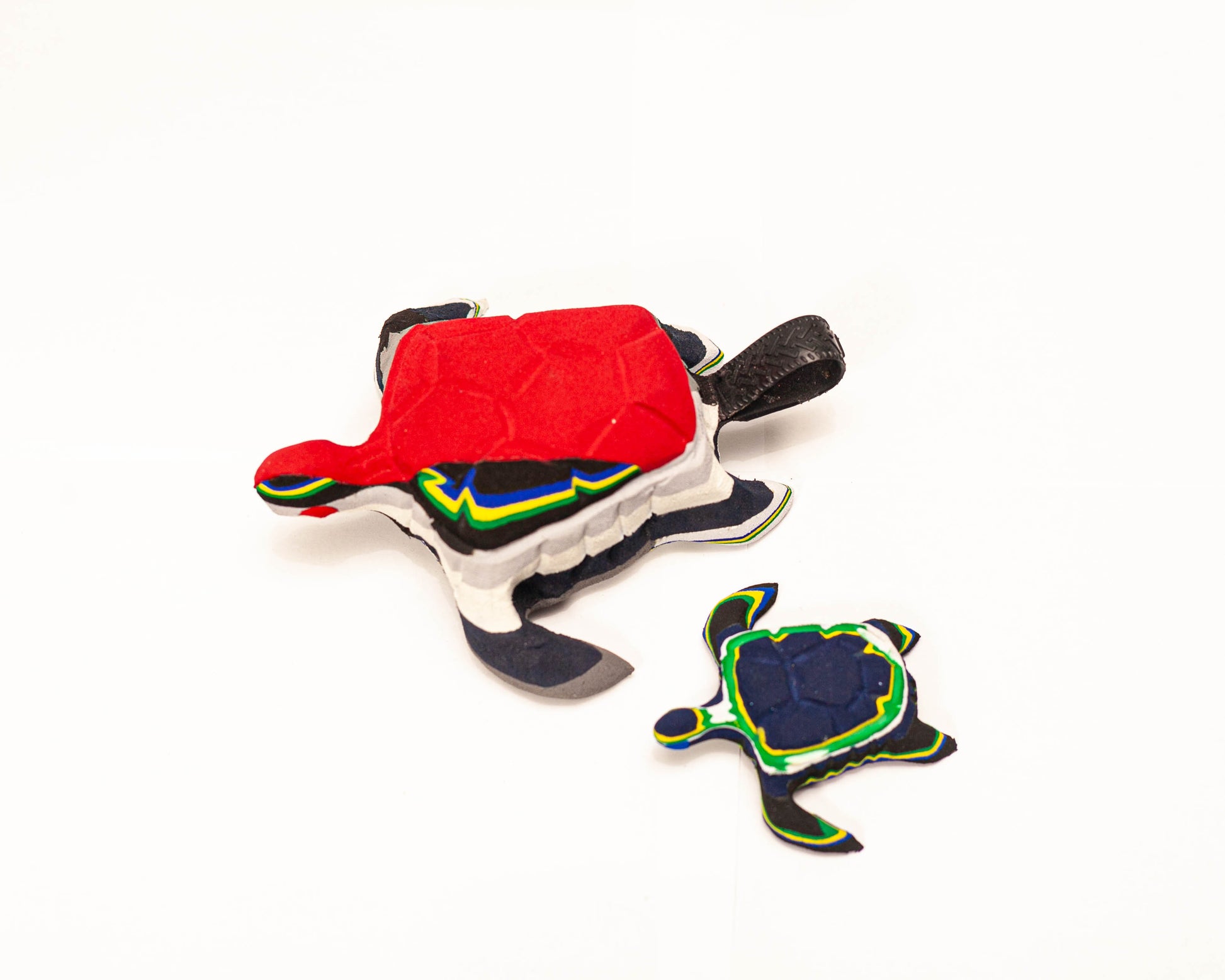 Handmade recycled flip flop turtle sculpture by RFFS Studio, Cape Town
