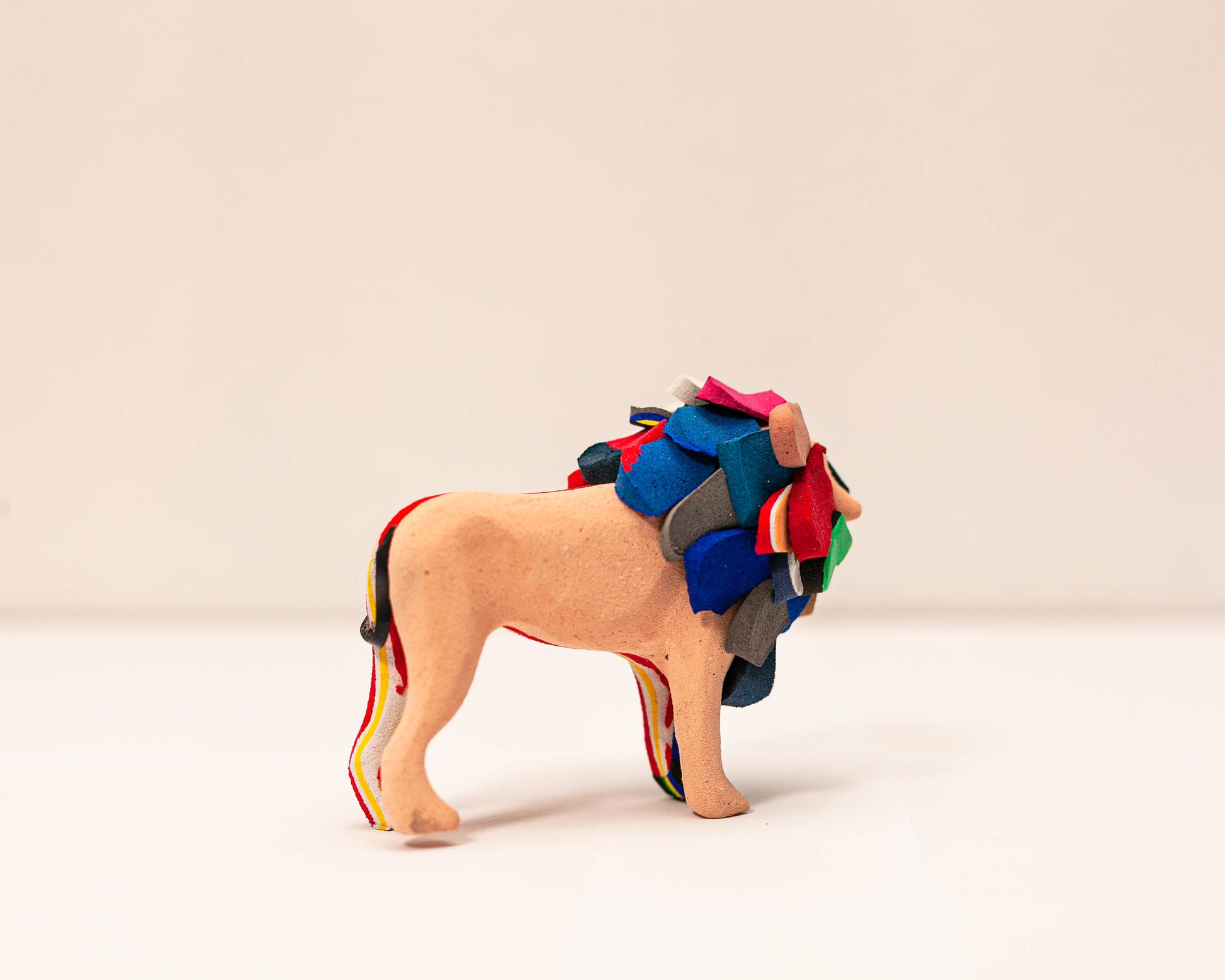 Handmade recycled flip flop lion sculpture by RFFS Studio, Cape Town
